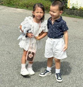 Ho Ngoc Ha’s Daughter Steals the Show with Adorable Street Style Looks - image 5