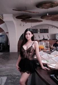 Hot Girl Vy Vy Speaks Out Against Unauthorized Photo Use and Online Content Exploitation - image 2