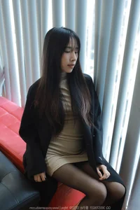 Modern Chic and Style: IESS SXJ No.1699 Featuring Mei Ko - image 14