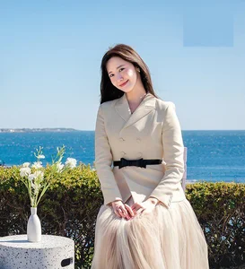 How to Recreate the Chic Office Style of the Hottest K-Drama Female Lead - image 9