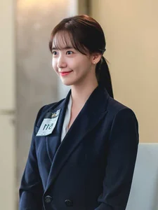 How to Recreate the Chic Office Style of the Hottest K-Drama Female Lead - image 7