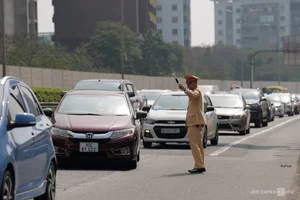 Travelers Return to Hanoi: Congestion as the Tet Holiday Concludes - image 3