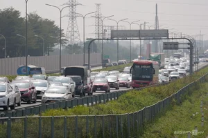 Travelers Return to Hanoi: Congestion as the Tet Holiday Concludes - image 7