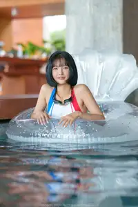 Hyoyeon AG Vol.499: Captivating Beauty in Water – Unveiling Her Alluring Charm - image 0