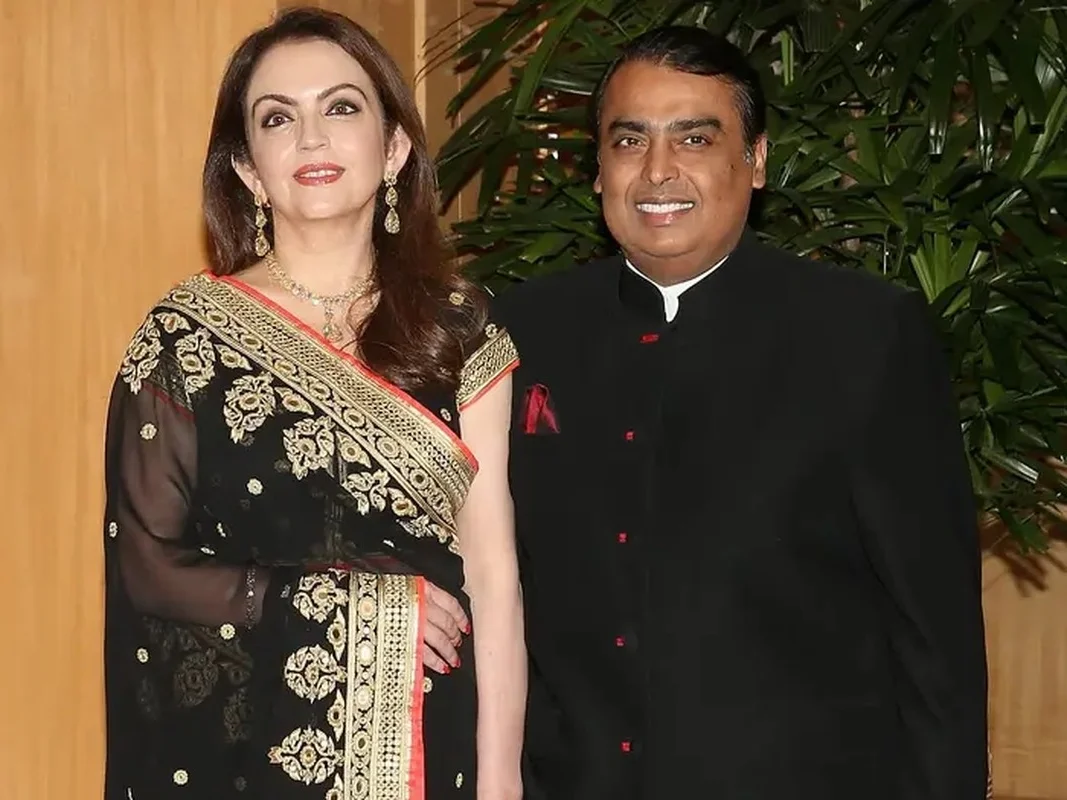 Bên trong cuộc sống xa hoa của tỷ phú giàu nhất Châu Á - Mukesh Ambani