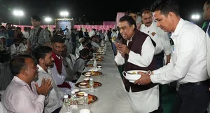 Bên trong cuộc sống xa hoa của tỷ phú giàu nhất Châu Á - Mukesh Ambani - image 7