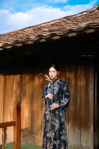 Elegant Traditional Ao Dai Beauty: Capturing Asian Grace in Golden Hour Light. - image 15