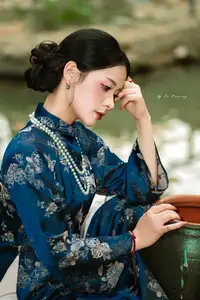Elegant Traditional Ao Dai Beauty: Capturing Asian Grace in Golden Hour Light. - image 1
