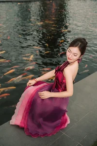 MC Khanh Vy: From Language Genius to Elegant Style Icon in New Photos - image 4