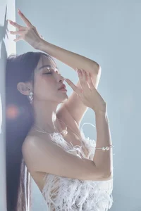 Stunning Comebacks and Surprises in Vietnam's Sisters Who Make Waves - image 1