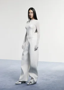 Lan Khue and Luong Thuy Linh Redefine Elegance with Sophisticated Modest Fashion - image 4