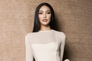 Lan Khue and Luong Thuy Linh Redefine Elegance with Sophisticated Modest Fashion - image 5