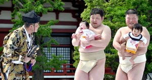 Nakizumo Crying Baby Festival: Japan's Unique Cultural Tradition Explained - image 2