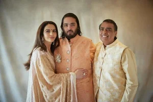 Meet the Heirs: The Accomplished Children of Billionaire Mukesh Ambani - image 4