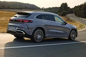 Mercedes-Benz GLC Recall: Critical Instrument Cluster Fault Explained - image 4