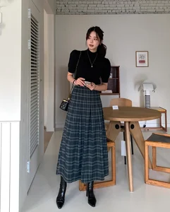 10 Stylish Ways to Wear A-Line Skirts: The Ultimate Flattering Fashion Guide - image 0