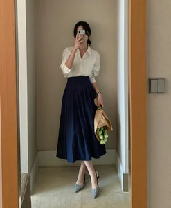 10 Stylish Ways to Wear A-Line Skirts: The Ultimate Flattering Fashion Guide - image 2