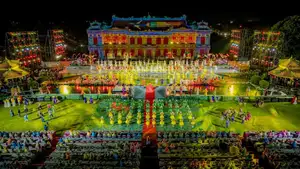 Vietnam Travel: Ha Long Bay Sunset Cruise, Experience the Beautiful Season - image 11