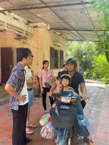 The Talented Child Star of Lang Trong Pho: A Rising Korean-Style Heartthrob - image 8