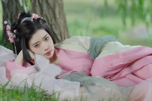 Exploring the Visual Elegance of YiTuYu Art Language Vol.4877 Model 641 - image 26
