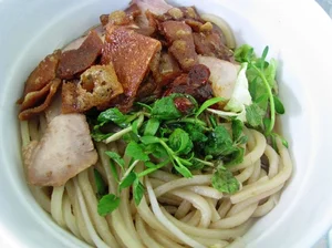 Discover the 12 Best Local Dishes in Da Nang: A Culinary Guide to Vietnam’s Coastal Flavors - image 4