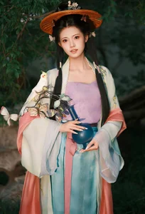 YITUYU Natural Light Portrait Photography Featuring Songbing Jiujiu - image 6