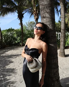 How the Former Most Beautiful Girl in the World Overcame Criticism - image 0