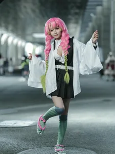 111+ Best Mitsuri Kanroji Cosplay: The Beautiful Love Hashira - image 4