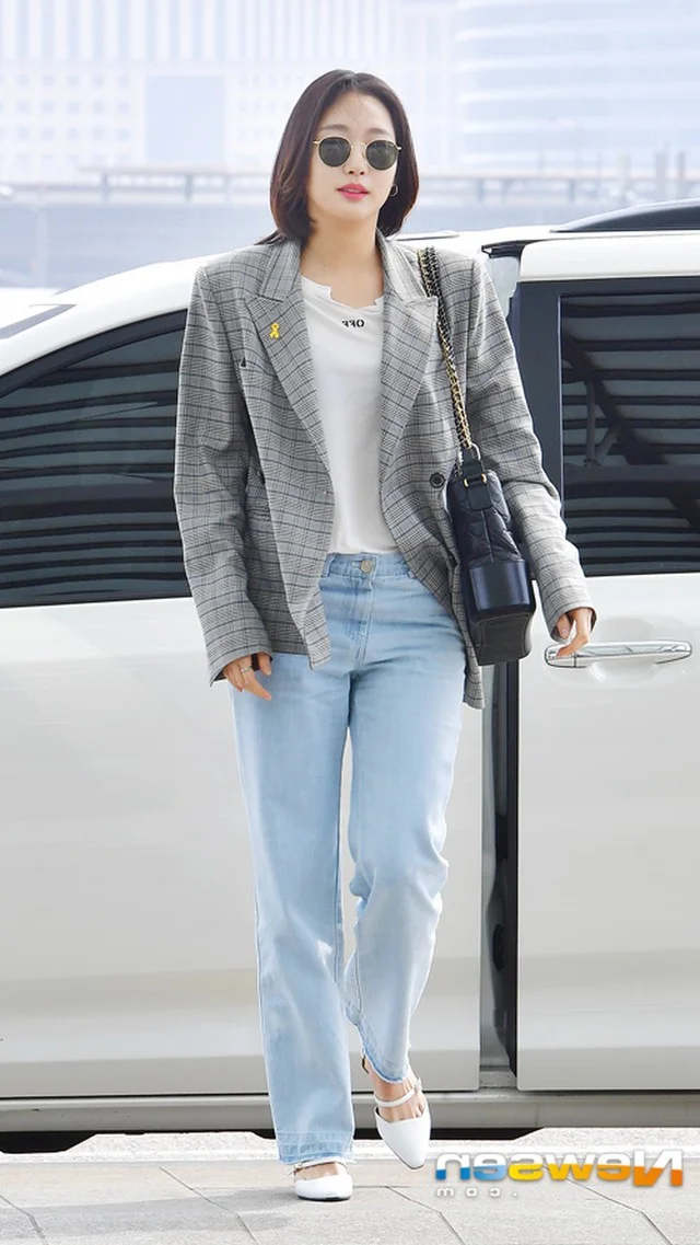 Get the Look: Kim Go Eun’s Chic Minimalist Fashion from the Hit Movie 'Exhuma'