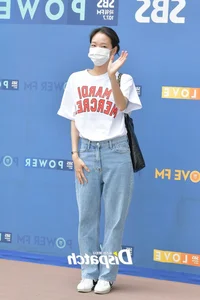 Get the Look: Kim Go Eun’s Chic Minimalist Fashion from the Hit Movie 'Exhuma' - image 5