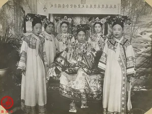 Unveiling the Real Faces of Emperor Guangxu’s Concubines: Rare Historical Gallery of the Qing Dynasty - image 6