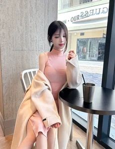 Korean Street Style Trends: The Bold Evolution of Summer Fashion - image 9