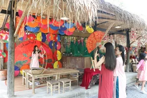 Discover the Charm of Vietnam: A Cultural Journey to Nha Trang Ancient Craft Village During the Traditional Spring Festival - image 5