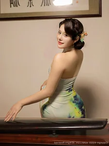 Elegant Modern Cheongsam Fashion and Oriental Aesthetic Photography: XiuRen No.10749 Featuring the Graceful Lilyanna - image 15