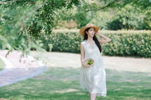 YiTuYu Art Language Vol.9564 featuring Yu Han 31P - image 1