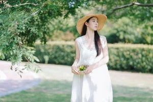 YiTuYu Art Language Vol.9564 featuring Yu Han 31P - image 2