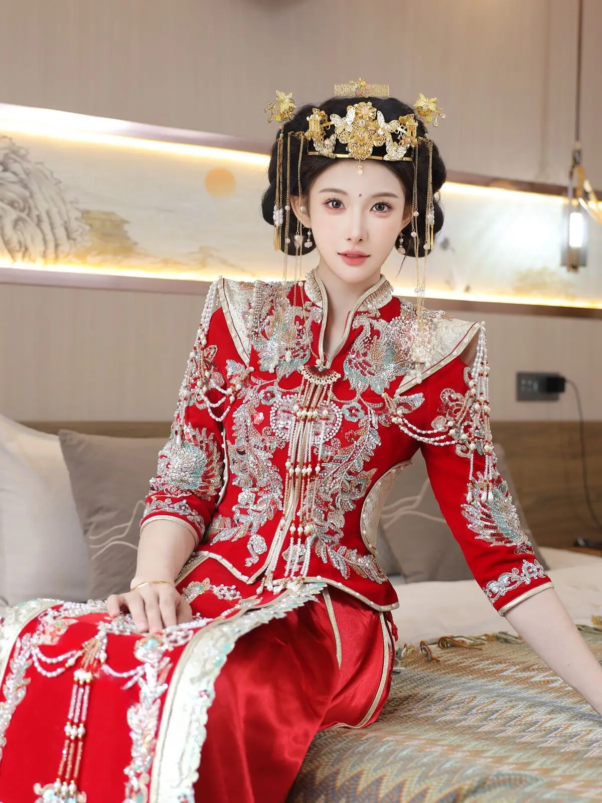 Li Shuang Er: Traditional Beauty in Vibrant Xiùhéfú from XiuRen model Part01