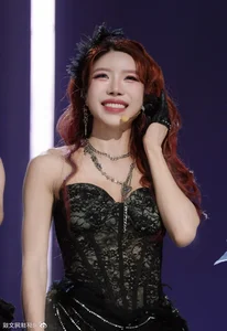 Youngest Contestant of Sisters Who Make Waves 2026 Reveals Truth About Trang Pháp - image 3