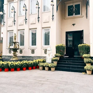 Luxury Living: Inside the Grand Mansions of Vbiz Stars Do My Linh and Linh Rin - image 6