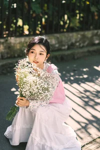 YiTuYu Art Language Vol.6840: Model Shi Xiao Wan Zi Photography Showcase - image 5