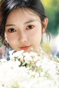 YiTuYu Art Language Vol.6840: Model Shi Xiao Wan Zi Photography Showcase - image 25