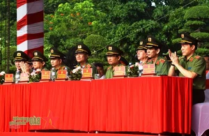 Nghe An Province Launches Specialized Grassroots Force to Enhance Community Security and Order - image 4