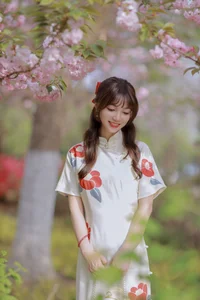 YiTuYu Art Language Vol.6736 Featuring the Stunning Shan Shan Portrait Gallery - image 6