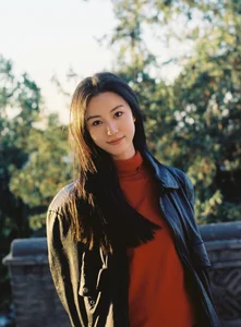 New Xiao Long Nu: The 24-Year-Old Actress Captivating Fans in the Iconic Martial Arts Role - image 6