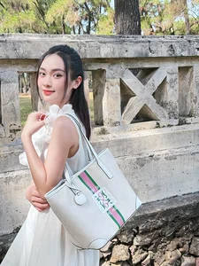 Runner-up Vu Thuy Quynh Everyday Beauty and Style Gallery - image 2