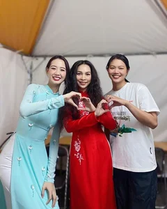 Former Swimmer Anh Vien Receives High Praise Posing Alongside Beauty Queens - image 5