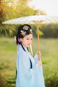 Artistic Mastery: Yi Xiao Zhi Zhi Zhi Zhi in YiTuYu Art Language Vol.4069 - image 2