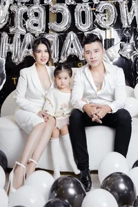 Little Xiao: The 3-Year-Old Fashionista and Viral Ngoc Trinh Lookalike Captivating Social Media - image 12