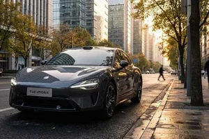 Preventing and Managing Car Fires: Gas vs. Electric Vehicles in Summer - image 2