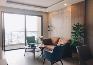 Inside Midu's Stunning New Modern Villa in Luxury Neighborhood - image 2